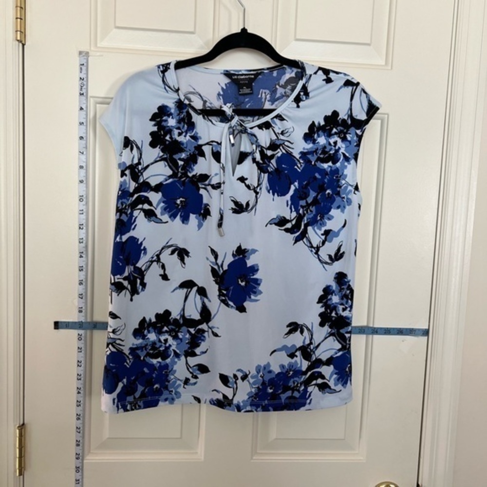 Liz Claiborne floral top, size LP